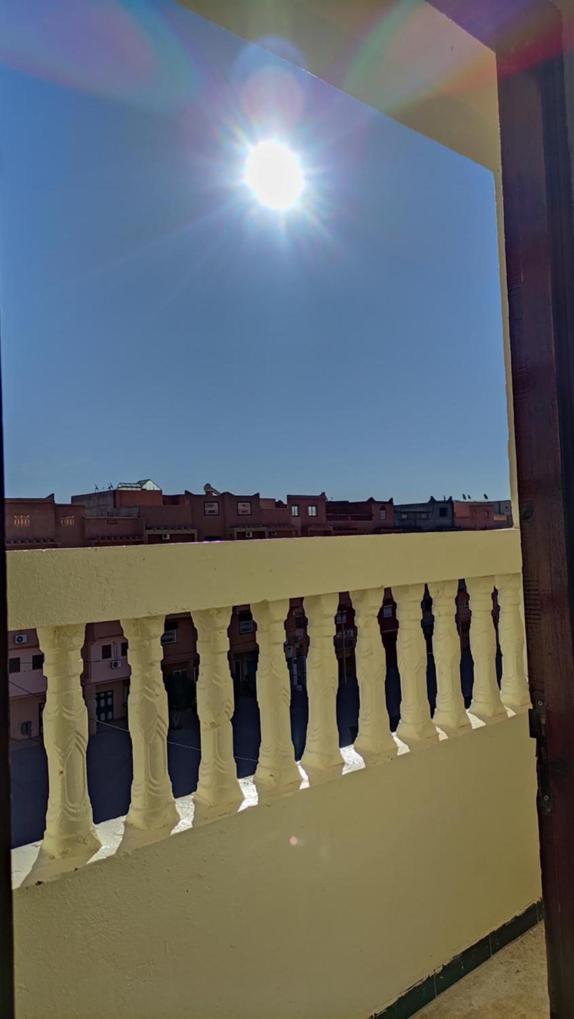 Warzazat Hostel Zewnętrze zdjęcie