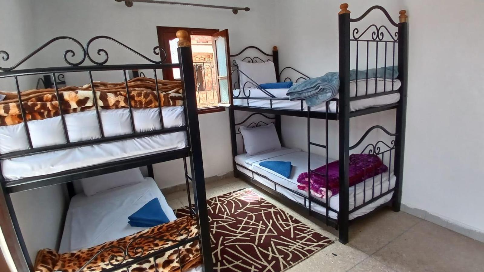 Warzazat Hostel Zewnętrze zdjęcie