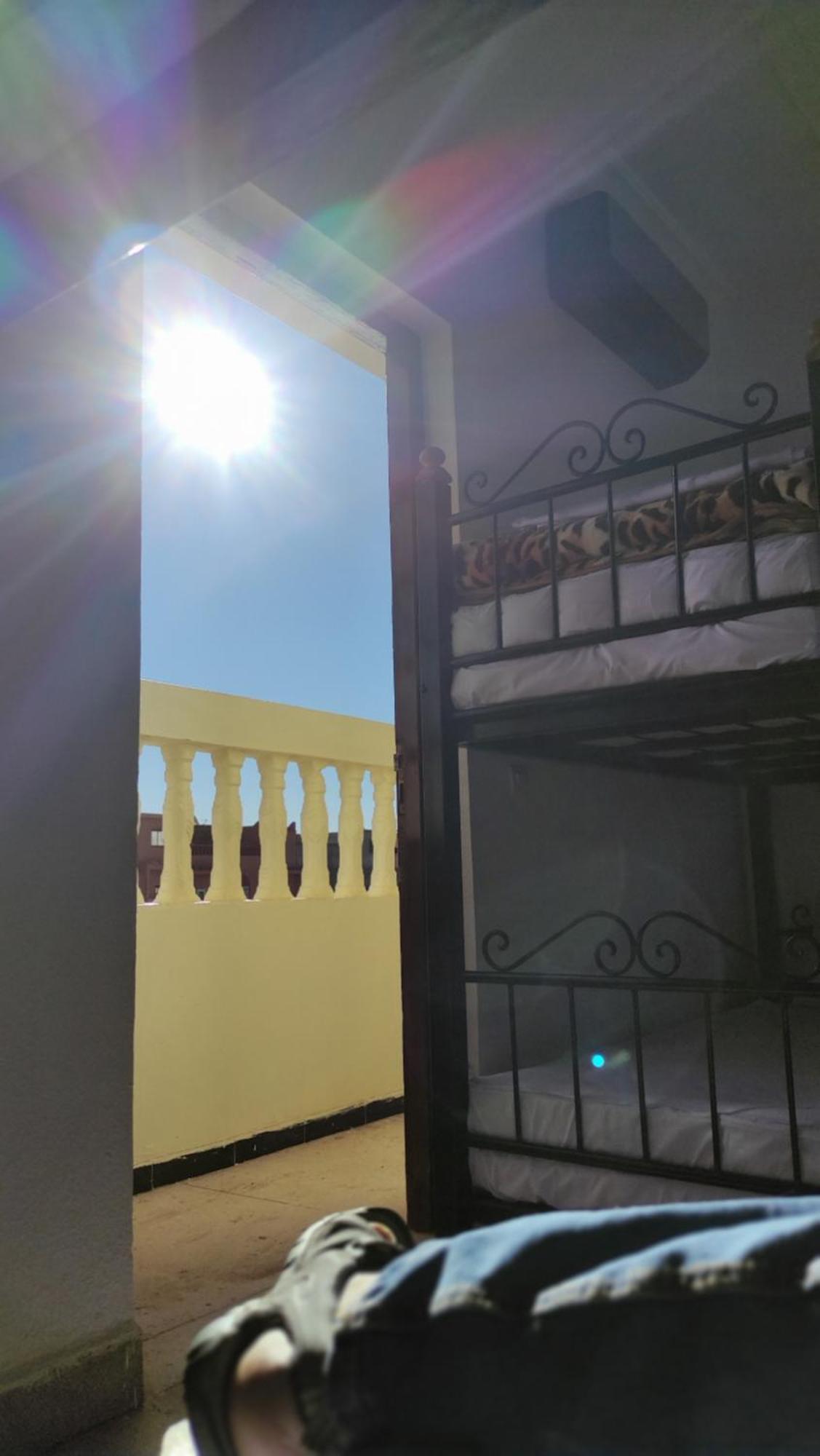 Warzazat Hostel Zewnętrze zdjęcie