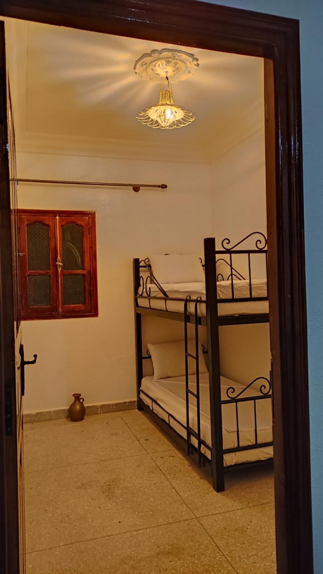 Warzazat Hostel Zewnętrze zdjęcie