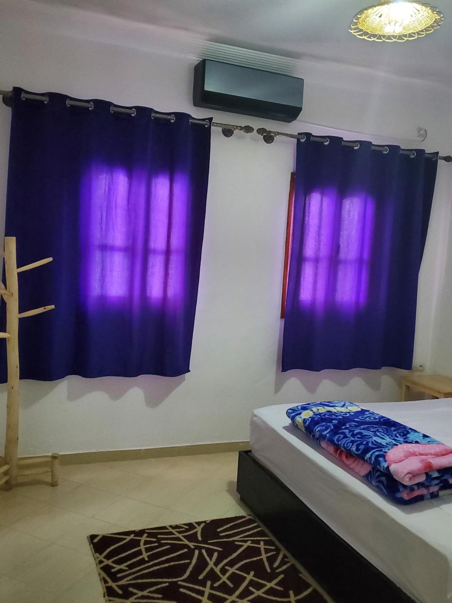 Warzazat Hostel Zewnętrze zdjęcie