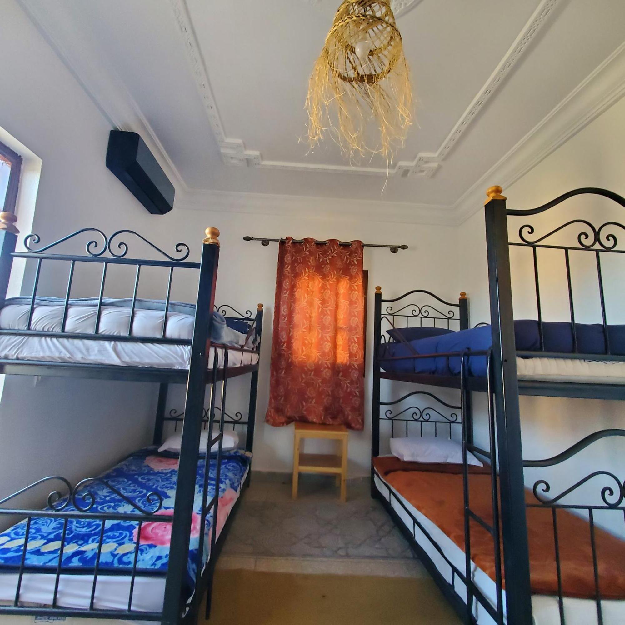 Warzazat Hostel Zewnętrze zdjęcie